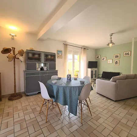 Maison Lumineuse 5 Pieces, Proche Plages, Jusqu'a 8 Pers, Parking Inclus, Cap D'agde - Fr-1-249-410 Agde