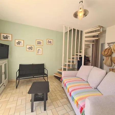 Prázdninový dům Maison Lumineuse 5 Pieces, Proche Plages, Jusqu'a 8 Pers, Parking Inclus, Cap D'agde - Fr-1-249-410